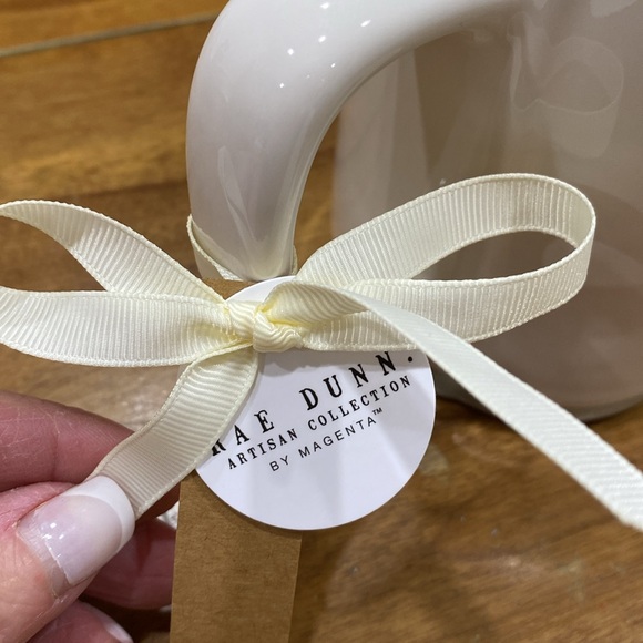 NWT. Rae Dunn, 24oz., hummingbird, ceramic mug. - Picture 9 of 12